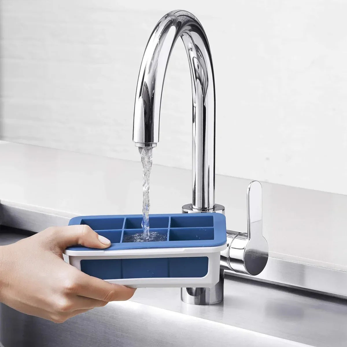 Ice Cube Tray with Lid and Storage Container Blue White